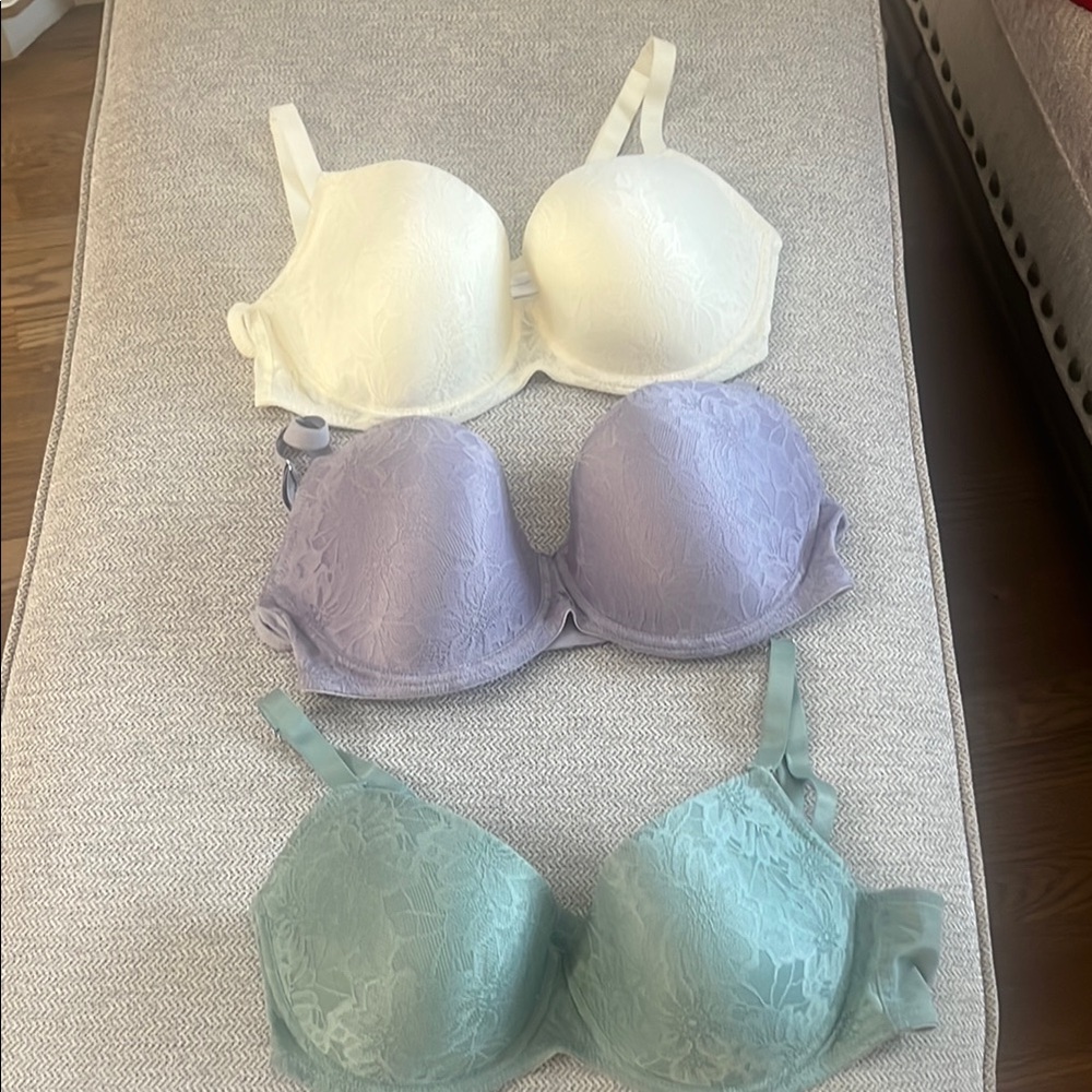 Soft T-Shirt Bras White, Green and Purple Molded Cups  (3)